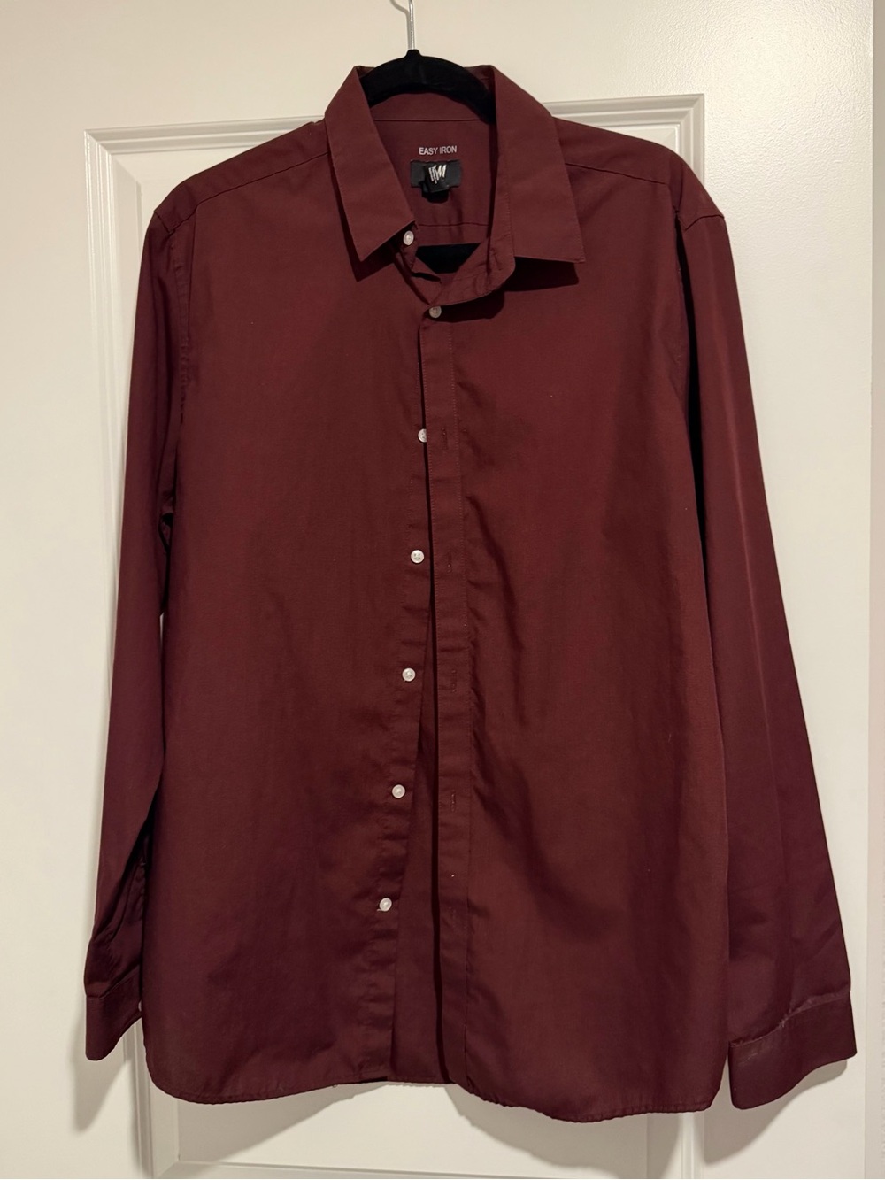 H&M Men's Button-Down Dress Shirt in Burgundy